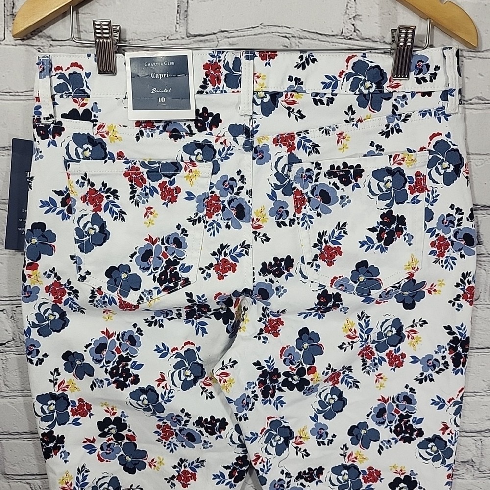 Charter Club Women's Size 10 Bristol Capri Pants White Floral Slimming New NWT - Picture 9 of 15